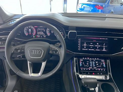 Used 2019 Audi Q8 Prestige image 18