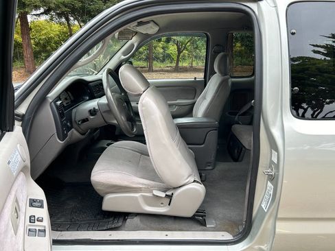 Used 2003 Toyota Tacoma PreRunner image 28