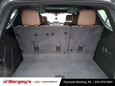 Used 2021 Chevrolet Tahoe High Country w/ Premium Package image 32