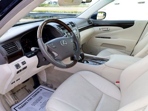 Used 2007 Lexus LS 460 image 8