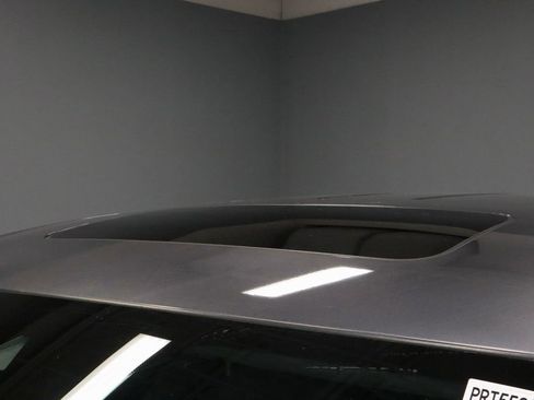 Used 2024 Honda Odyssey Touring image 34