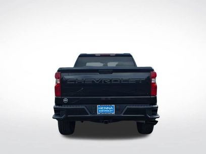 New 2026 Chevrolet Silverado 1500 Custom w/ Turbomax Blackout Package