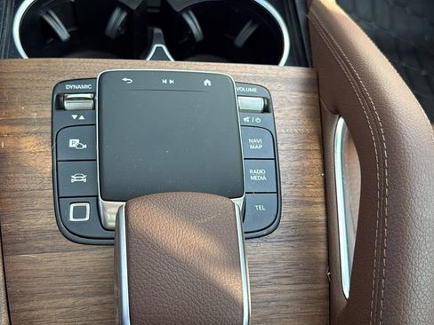 Certified 2026 Mercedes-Benz GLE 450e 4MATIC image 39