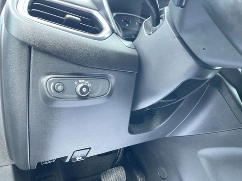 Certified 2024 Chevrolet Equinox LT FWD image 18