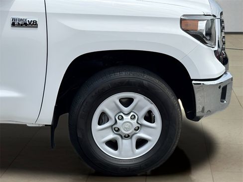 Used 2021 Toyota Tundra SR5 w/ Convenience Package image 43