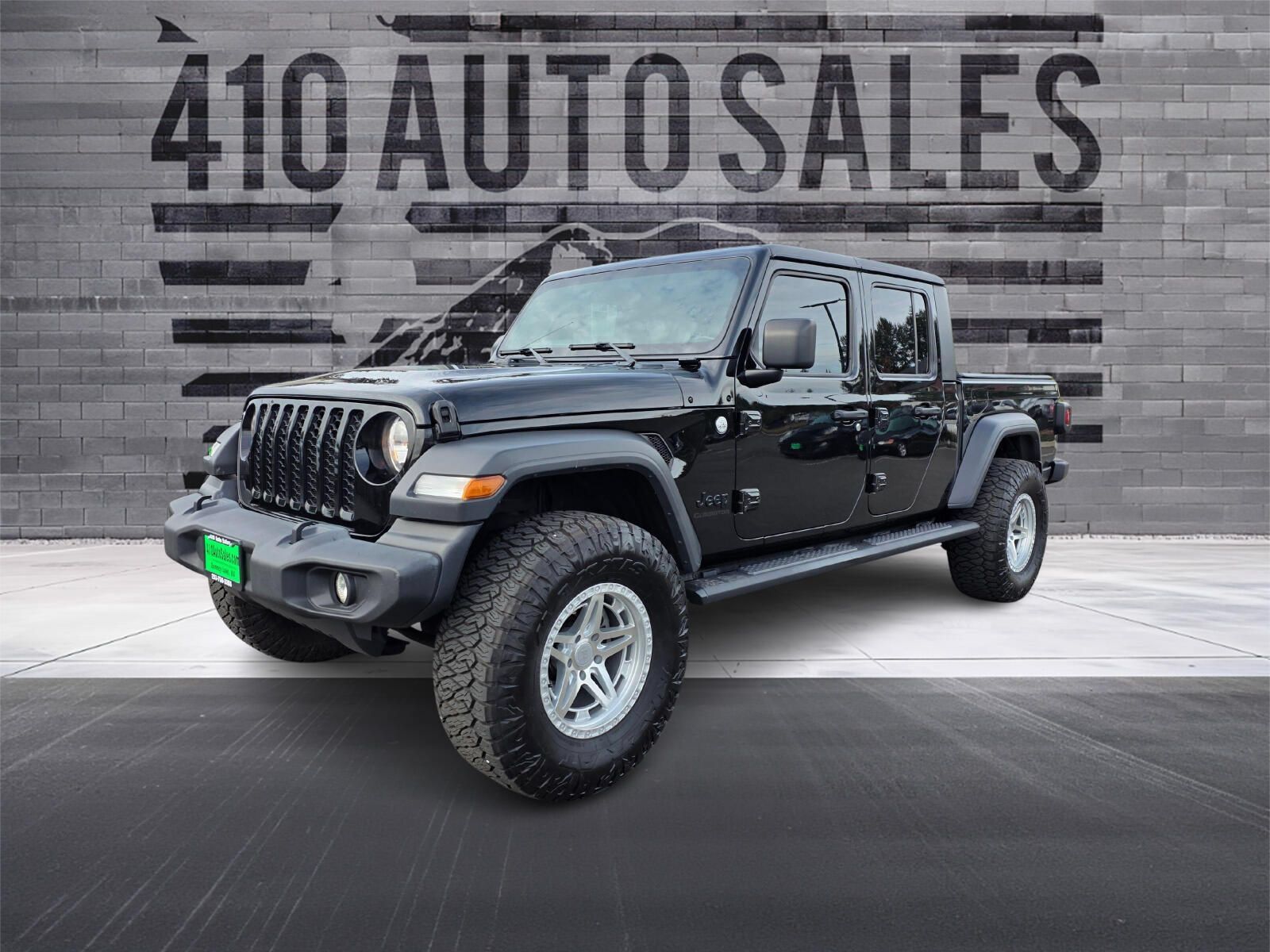 Used 2020 Jeep Gladiator Sport AWD/4WD image 6