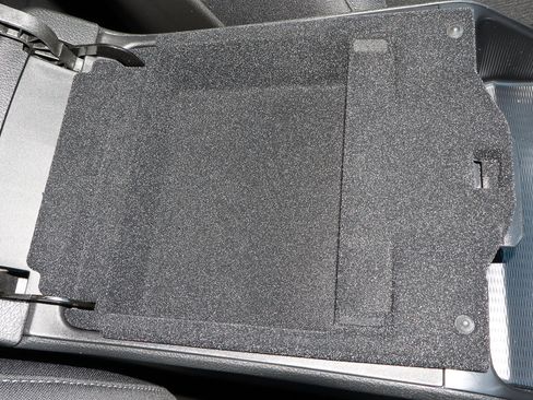 New 2025 Jeep Grand Cherokee Laredo X w/ Luxury Tech Group I image 28