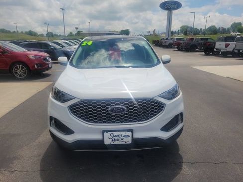 Used 2024 Ford Edge SEL w/ Convenience Package AWD/4WD image 8