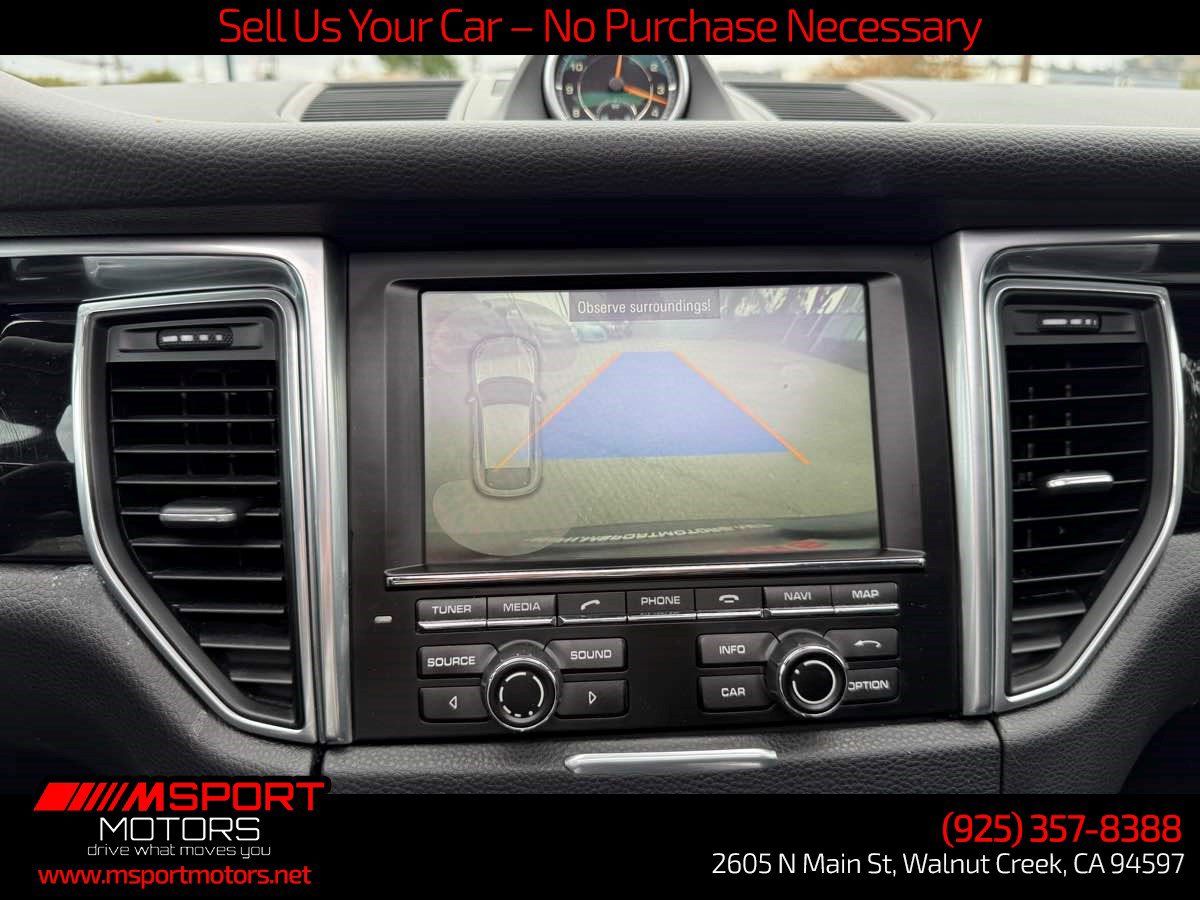Used 2015 Porsche Macan Turbo AWD/4WD image 17