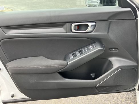 Used 2025 Honda Civic Sport image 14