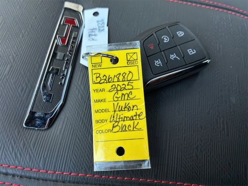 Used 2025 GMC Yukon AT4 Ultimate image 21