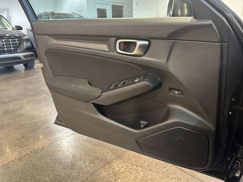 Used 2025 Honda Civic Sport image 20