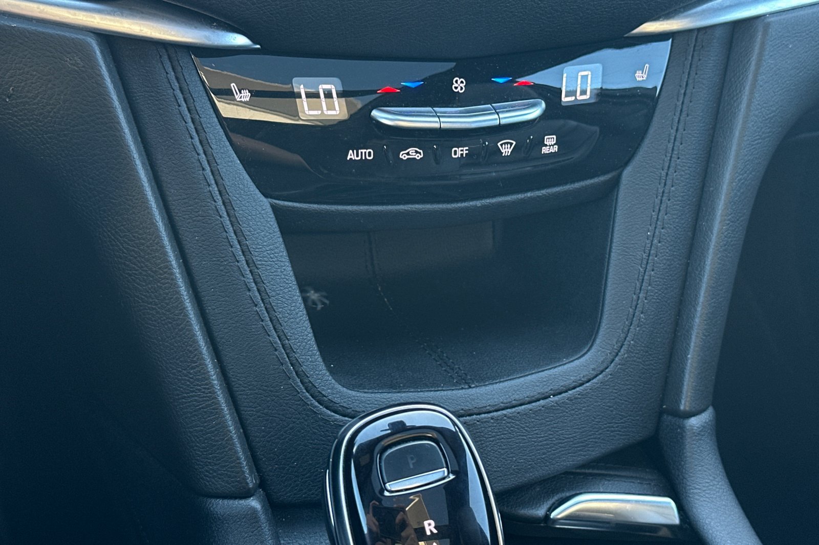 Used 2024 Cadillac XT6 Luxury FWD image 27