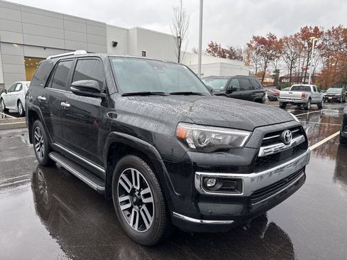 Used 2023 Toyota 4Runner Limited image 3
