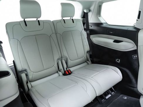 Used 2021 Jeep Grand Cherokee L Overland w/ Luxury Tech Group IV image 44