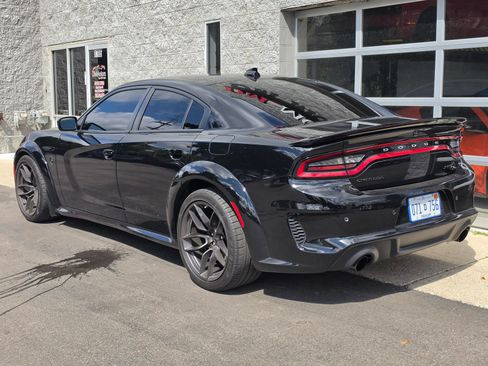 Used 2023 Dodge Charger SRT Hellcat RWD image 5
