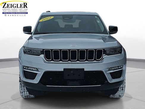 Used 2022 Jeep Grand Cherokee Limited w/ Trailer Tow Prep Group (B) image 2