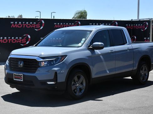 Used 2023 Honda Ridgeline RTL image 3