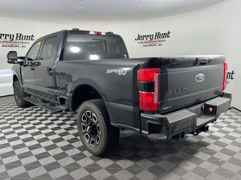 Used 2024 Ford F250 Lariat w/ Lariat Ultimate Package AWD/4WD image 7