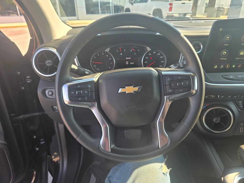 Used 2024 Chevrolet Blazer LT w/ Convenience Package FWD image 10