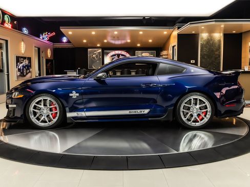 Used 2019 Ford Mustang GT Premium w/ GT Performance Package RWD image 17