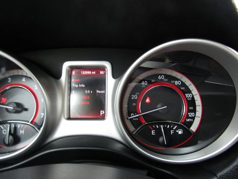 Used 2014 Dodge Journey SXT w/ Quick Order Package 22C FWD image 26