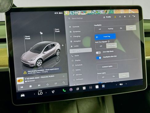 Used 2022 Tesla Model Y Long Range AWD/4WD image 39