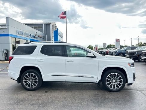 Used 2021 GMC Acadia Denali w/ Denali Ultimate Package AWD/4WD image 14