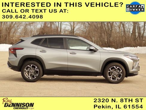 Used 2025 Chevrolet Trax LT w/ Driver Confidence Package image 8