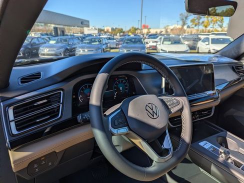 New 2026 Volkswagen Atlas Cross Sport SE image 12