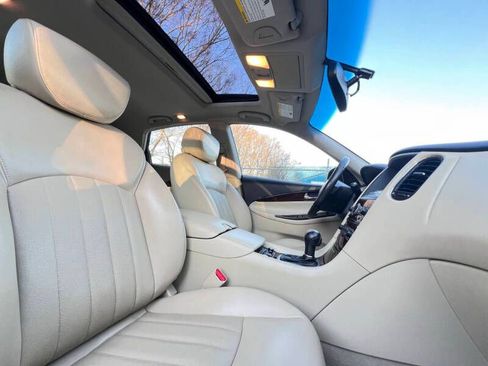 Used 2016 INFINITI QX50 2WD w/ Deluxe Touring Package image 14