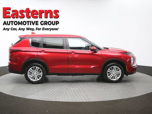 Used 2024 Mitsubishi Outlander ES AWD/4WD image 44