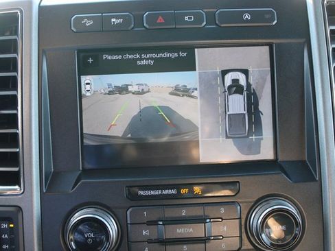 Used 2018 Ford F150 Raptor w/ Equipment Group 802A Luxury image 22