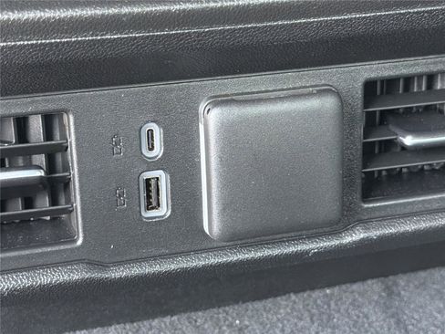 Used 2025 GMC Sierra 1500 SLT AWD/4WD image 20