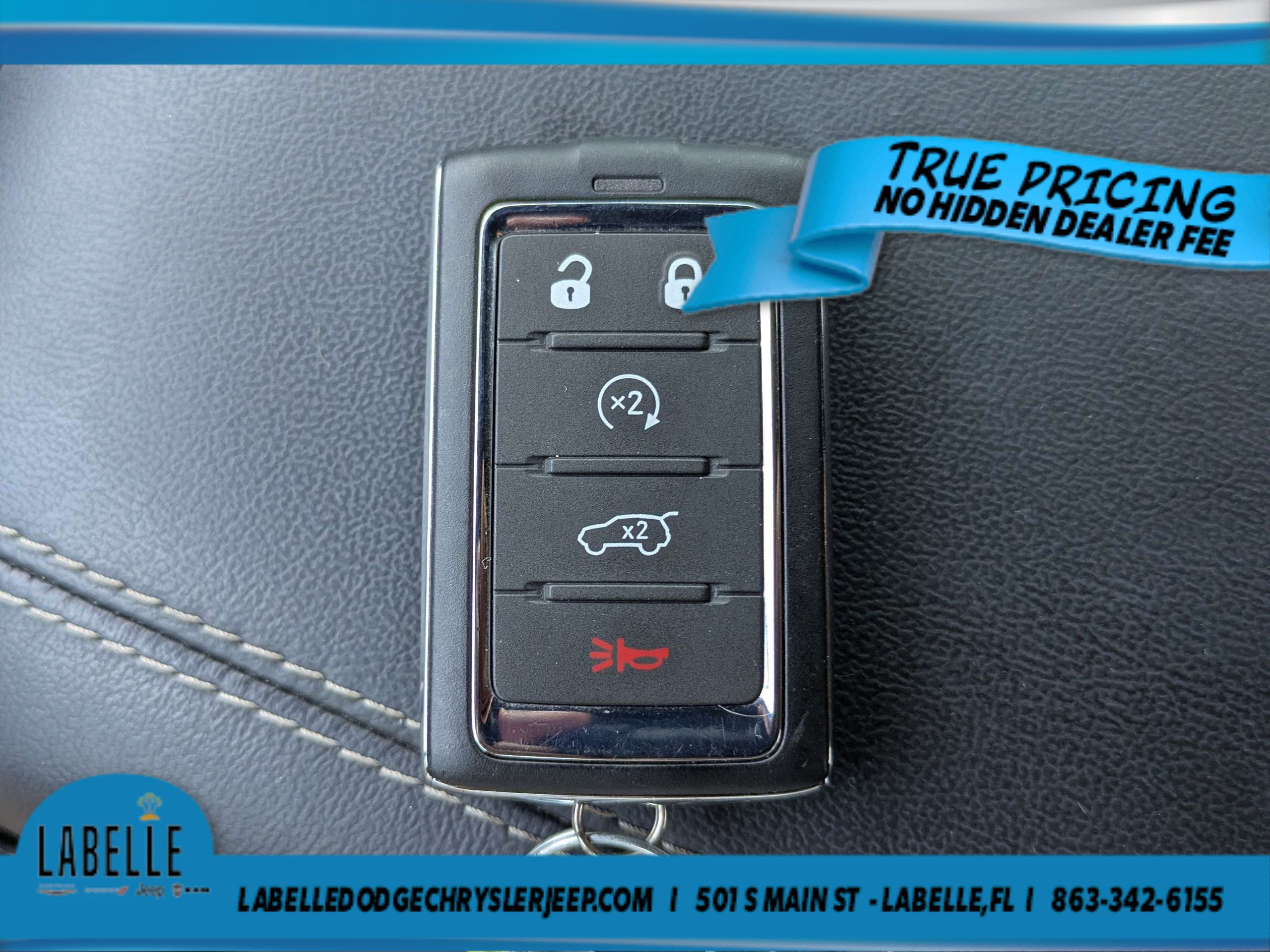 Used 2024 Jeep Grand Cherokee L Altitude AWD/4WD image 29