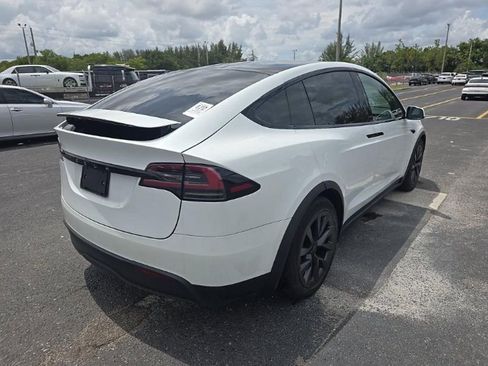 Used 2023 Tesla Model X AWD/4WD image 4