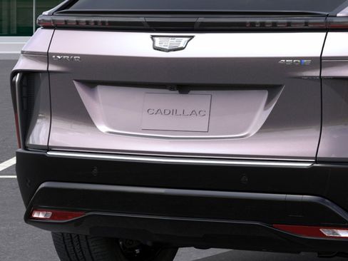 New 2026 Cadillac Lyriq Luxury image 14
