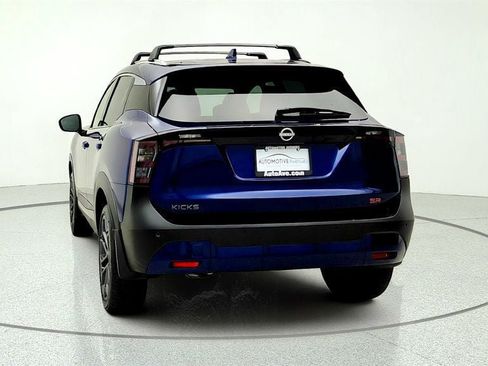 Used 2025 Nissan Kicks SR FWD image 6