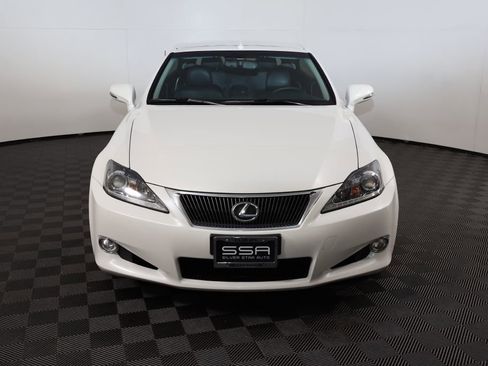 Used 2014 Lexus IS 250C 250 w/ Luxury Package image 2