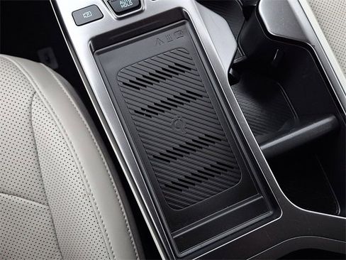 Certified 2022 Kia EV6 Wind w/ Wind Technology Package image 26