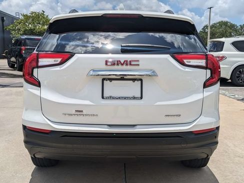 Used 2023 GMC Terrain SLE w/ Driver Convenience Package AWD/4WD image 7