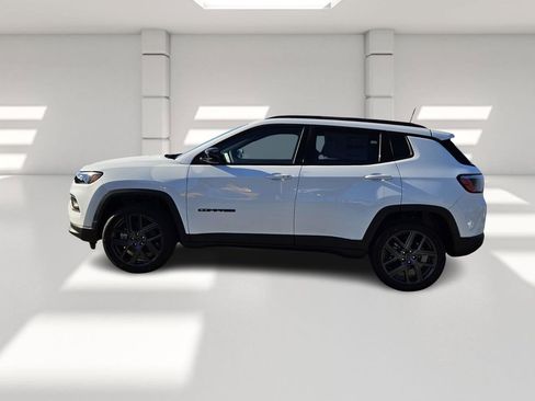 New 2026 Jeep Compass Latitude image 2