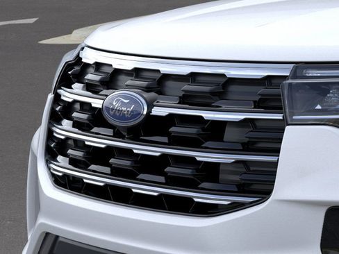 New 2026 Ford Explorer Active image 17