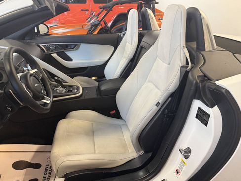 Used 2018 Jaguar F-TYPE Convertible RWD image 26