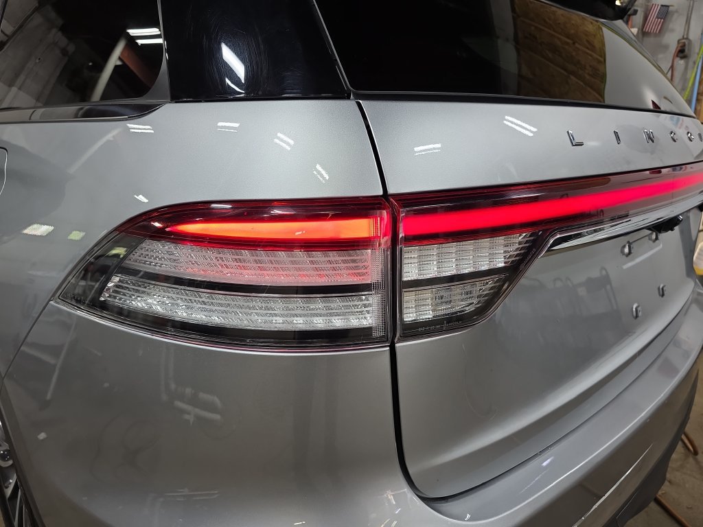Used 2021 Lincoln Aviator Reserve w/ Equipment Group 201A AWD/4WD image 33