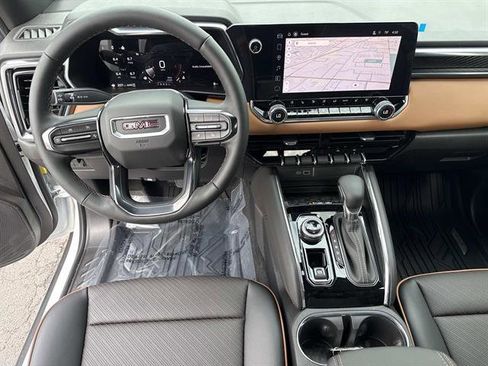 New 2026 GMC Canyon AT4 AWD/4WD image 18