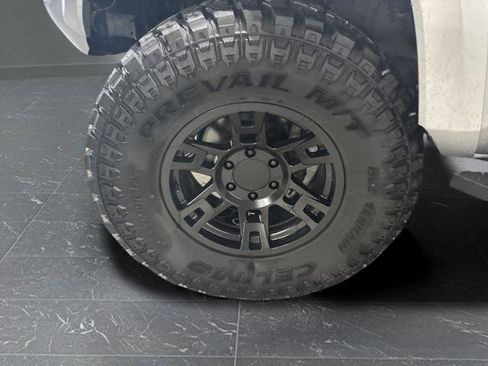 Used 2022 Toyota Tacoma SR5 image 33