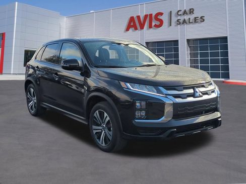 Used 2025 Mitsubishi Outlander Sport SE AWD/4WD image 3
