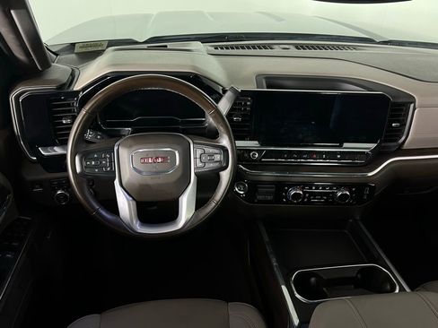 Used 2024 GMC Sierra 2500 SLT w/ SLT Premium Package image 14