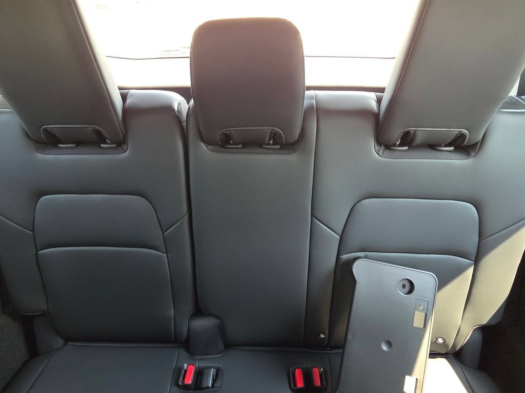New 2026 Nissan Pathfinder SL w/ Cargo Package FWD image 6